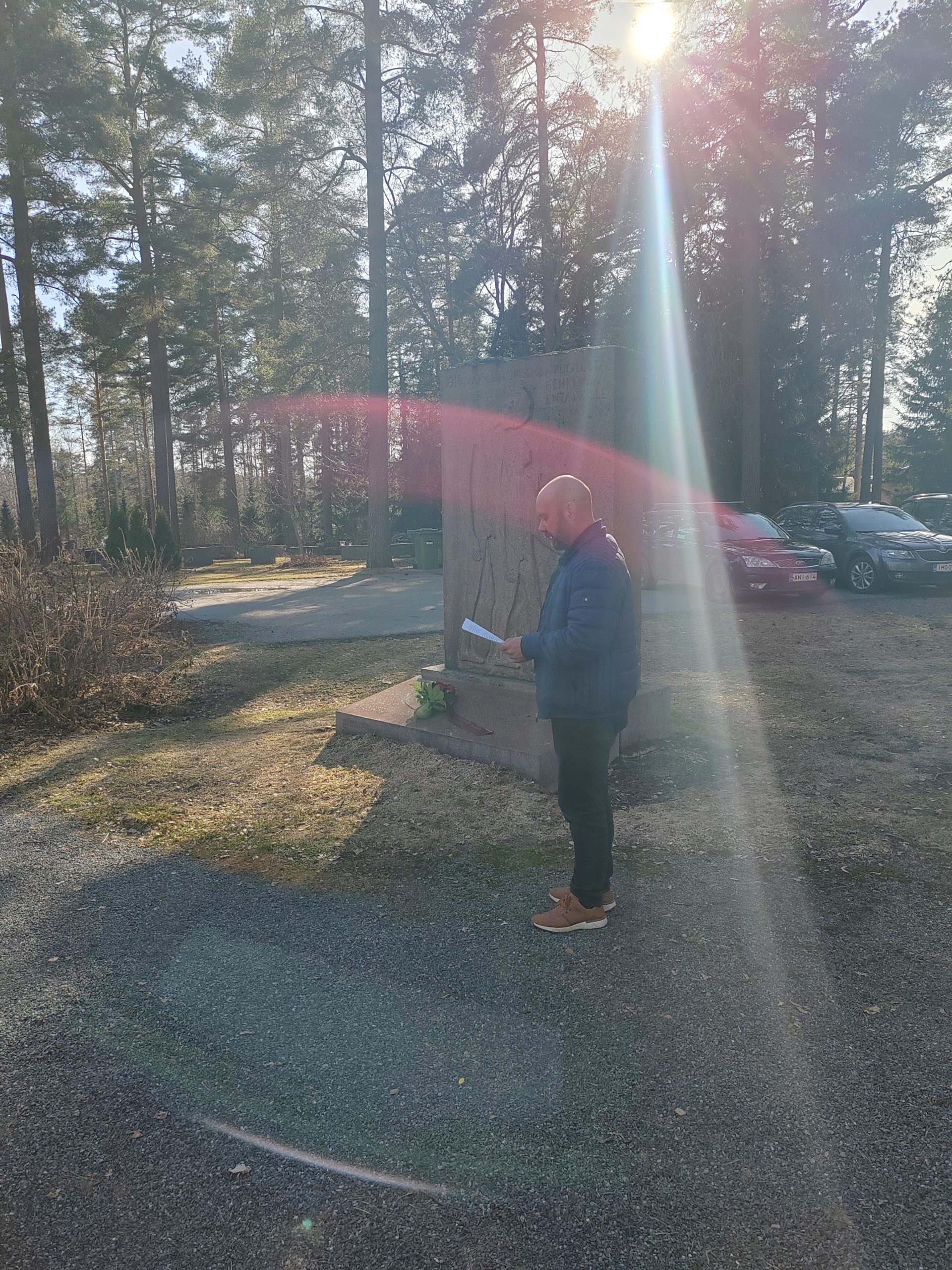 Lauri Kujanpään puhe vakaumuksensa puolesta kuolleiden muistomerkillä
